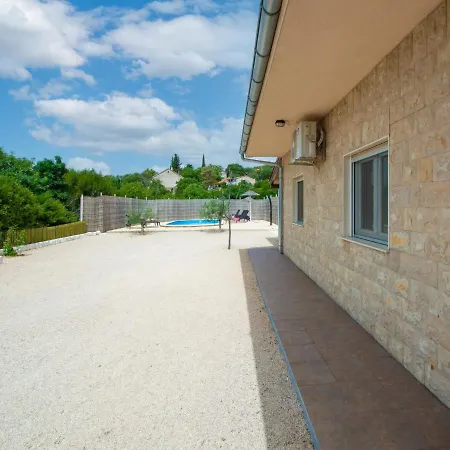 Nina By Interhome Dom wakacyjny *