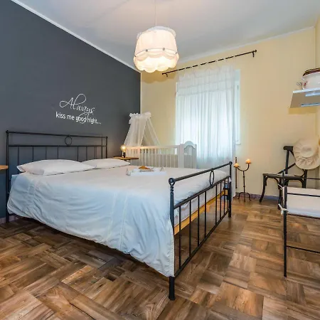 Nina By Interhome * Sibenik